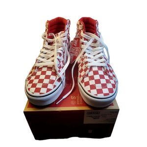 NWT VANS sneaker. SIZE 8.